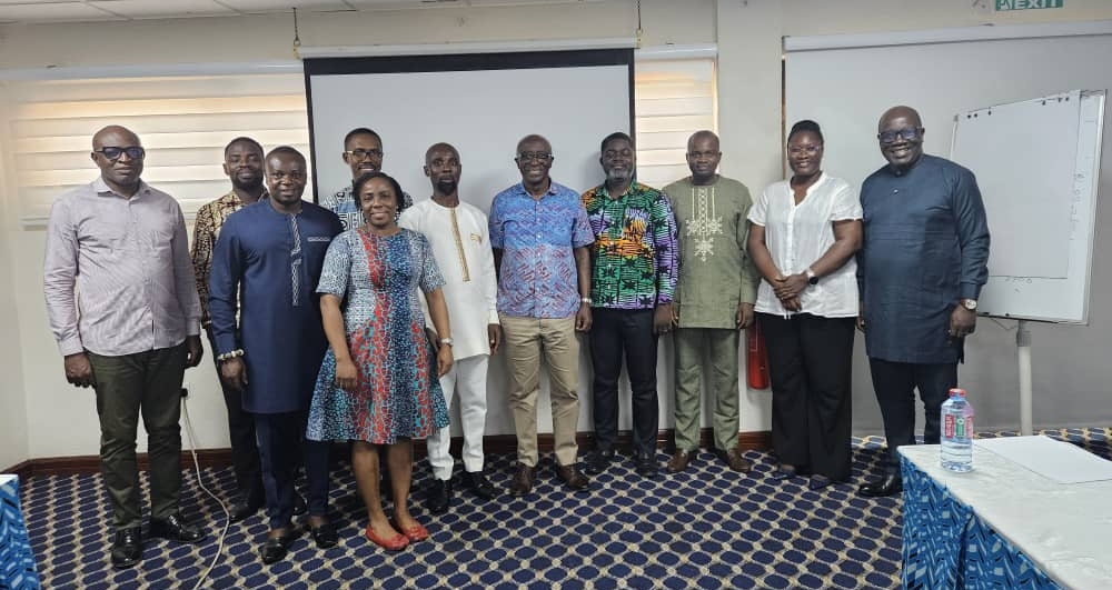 Group Photo of CERiG members at inaugural meeting